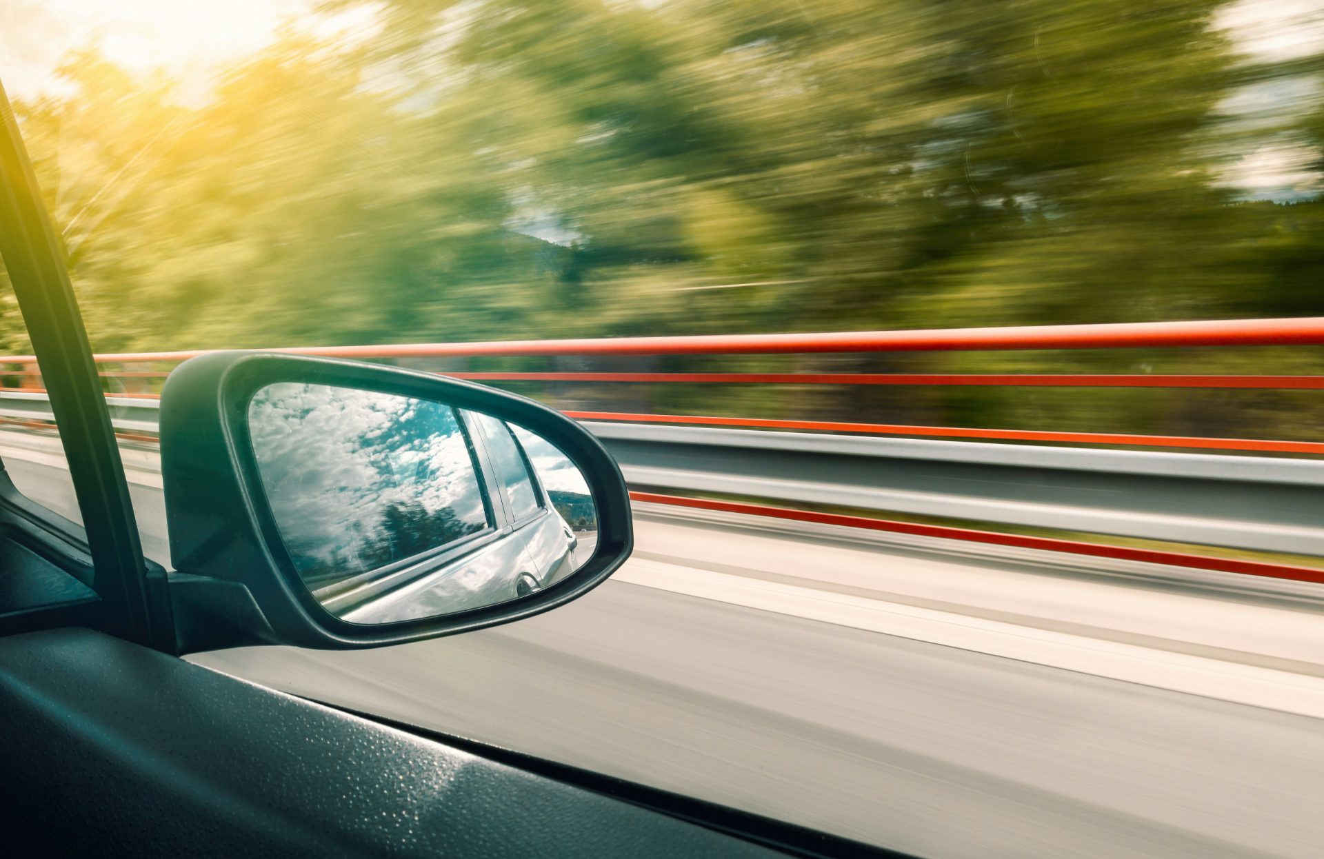 black vehicle wing mirror